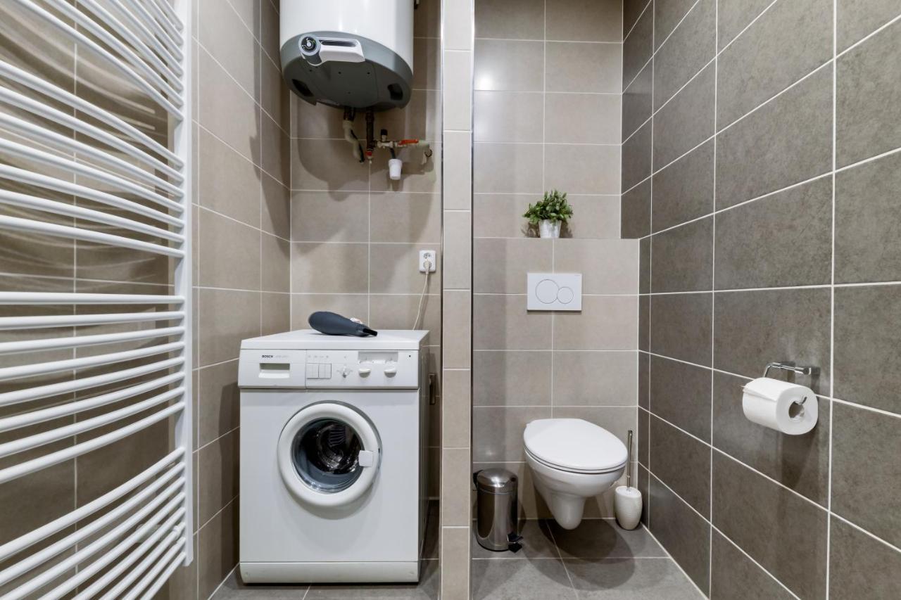Curiosity Apartments Прага Экстерьер фото