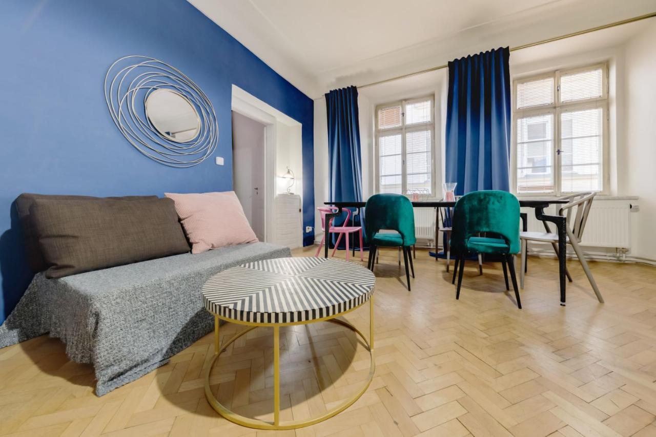 Curiosity Apartments Прага Экстерьер фото