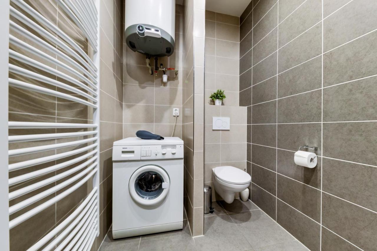 Curiosity Apartments Прага Экстерьер фото