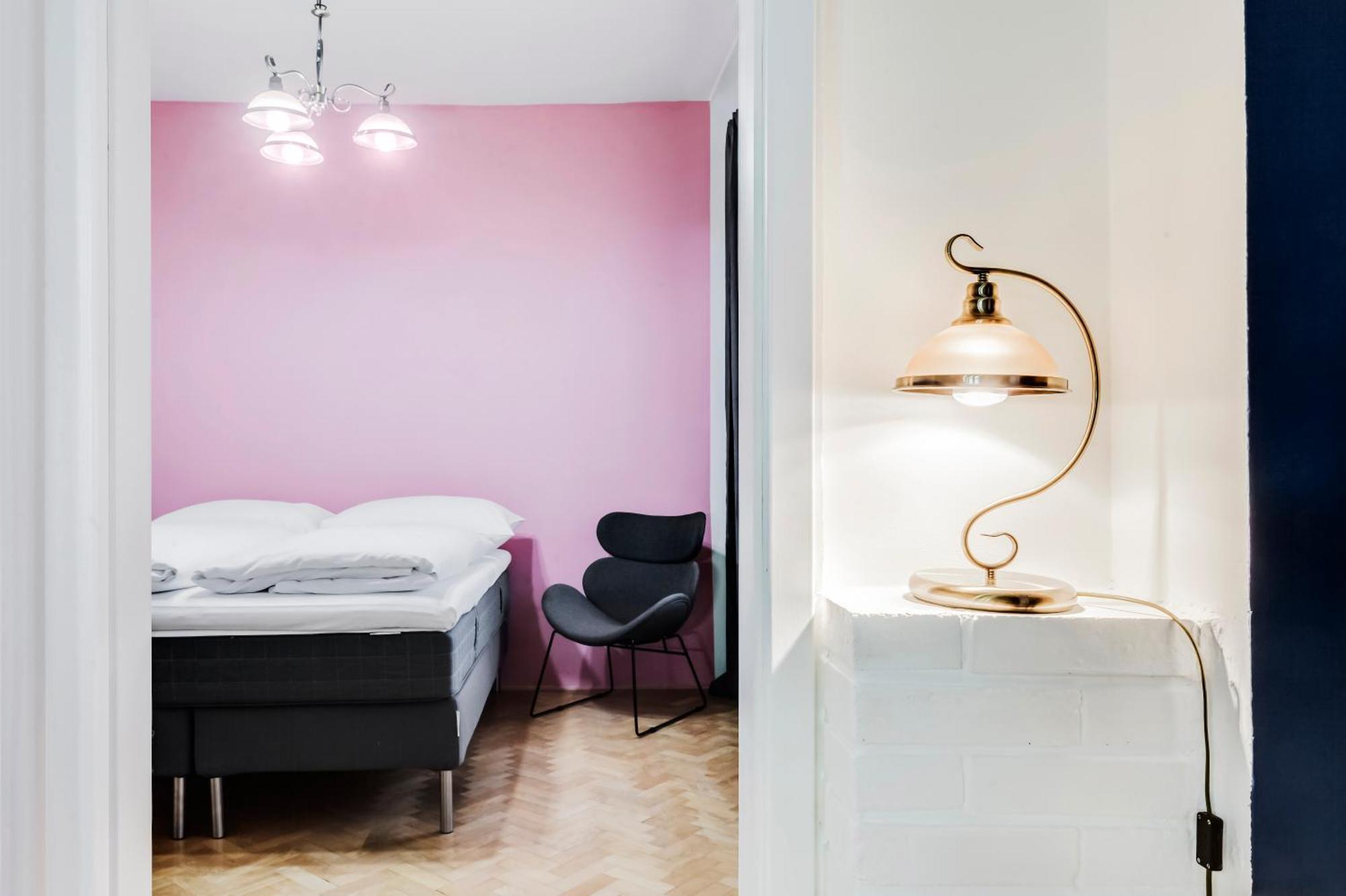 Curiosity Apartments Прага Экстерьер фото